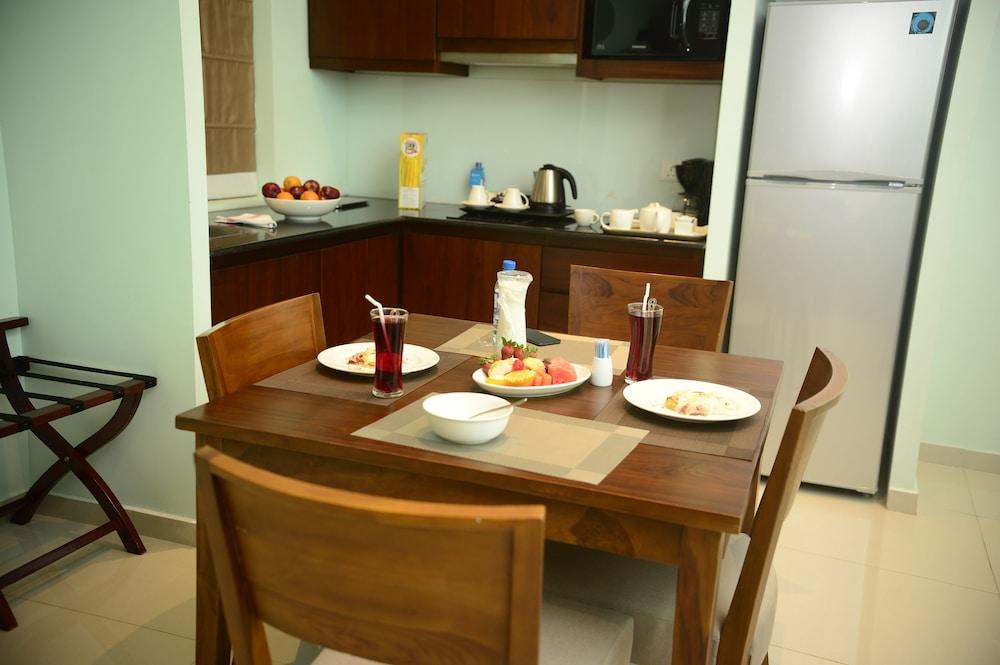 Ocean Edge Suites & Hotel Colombo Ngoại thất bức ảnh