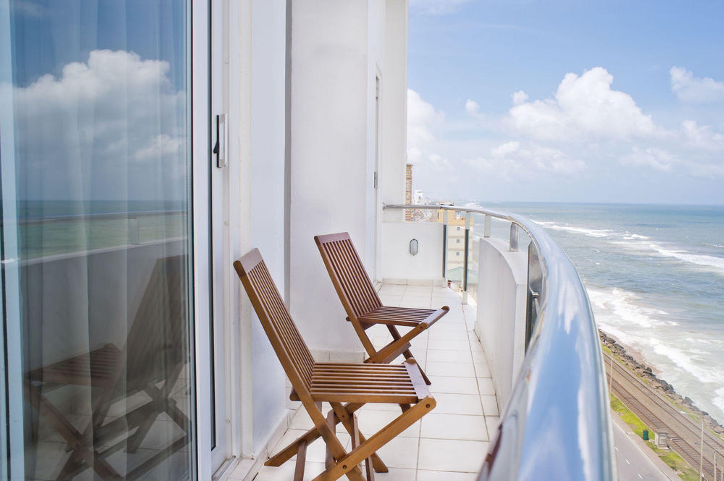 Ocean Edge Suites & Hotel Colombo Ngoại thất bức ảnh