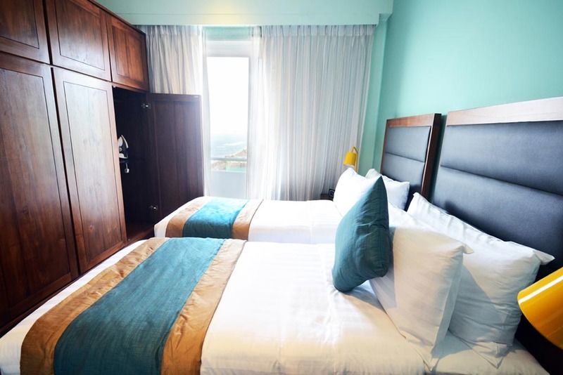 Ocean Edge Suites & Hotel Colombo Ngoại thất bức ảnh