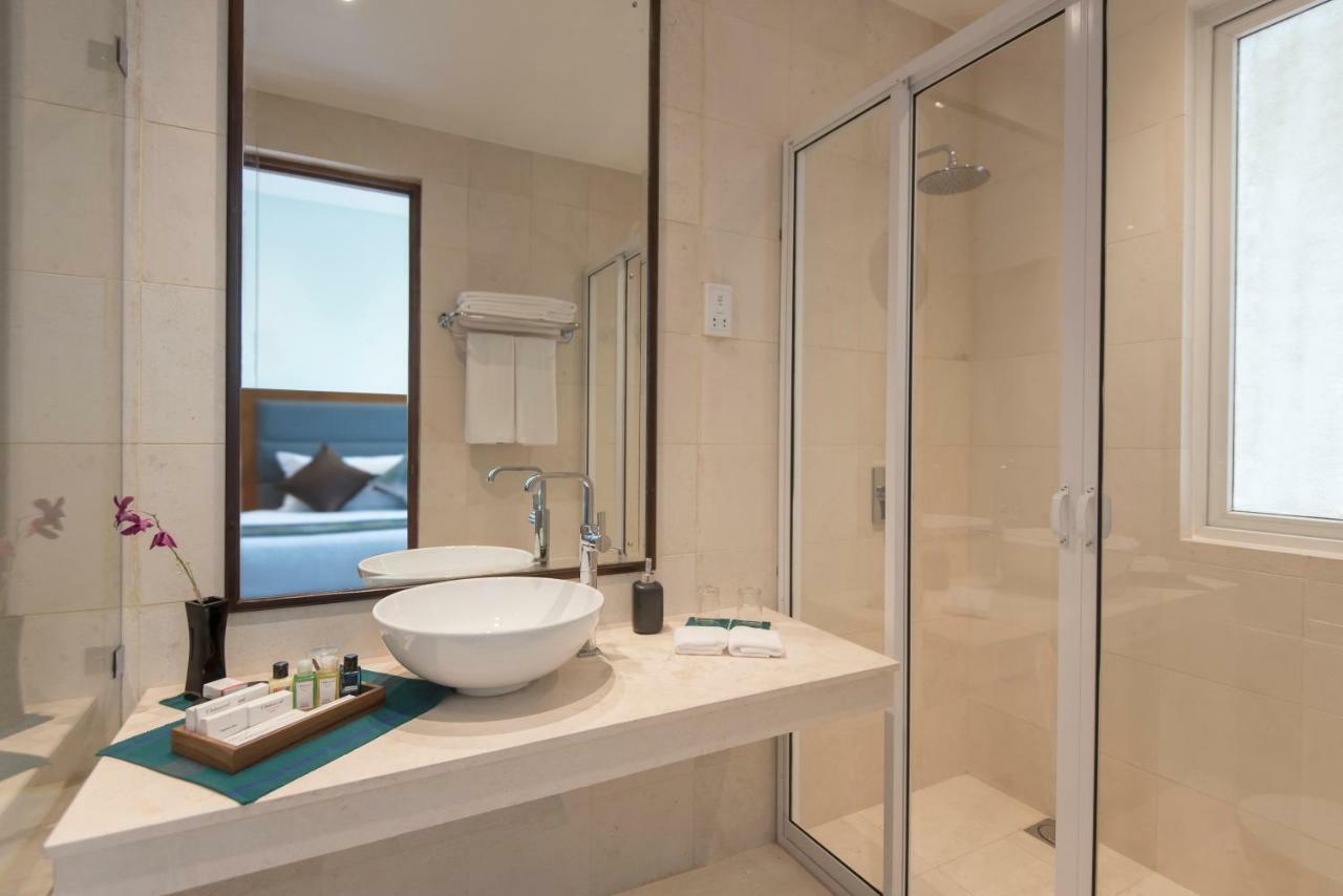 Ocean Edge Suites & Hotel Colombo Ngoại thất bức ảnh